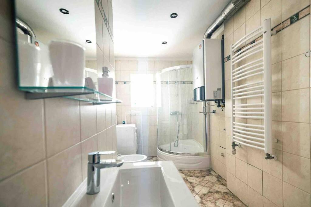 Apartament Quattro, Duszniki-Zdroj ドゥシュニキ・ズドルイ エクステリア 写真